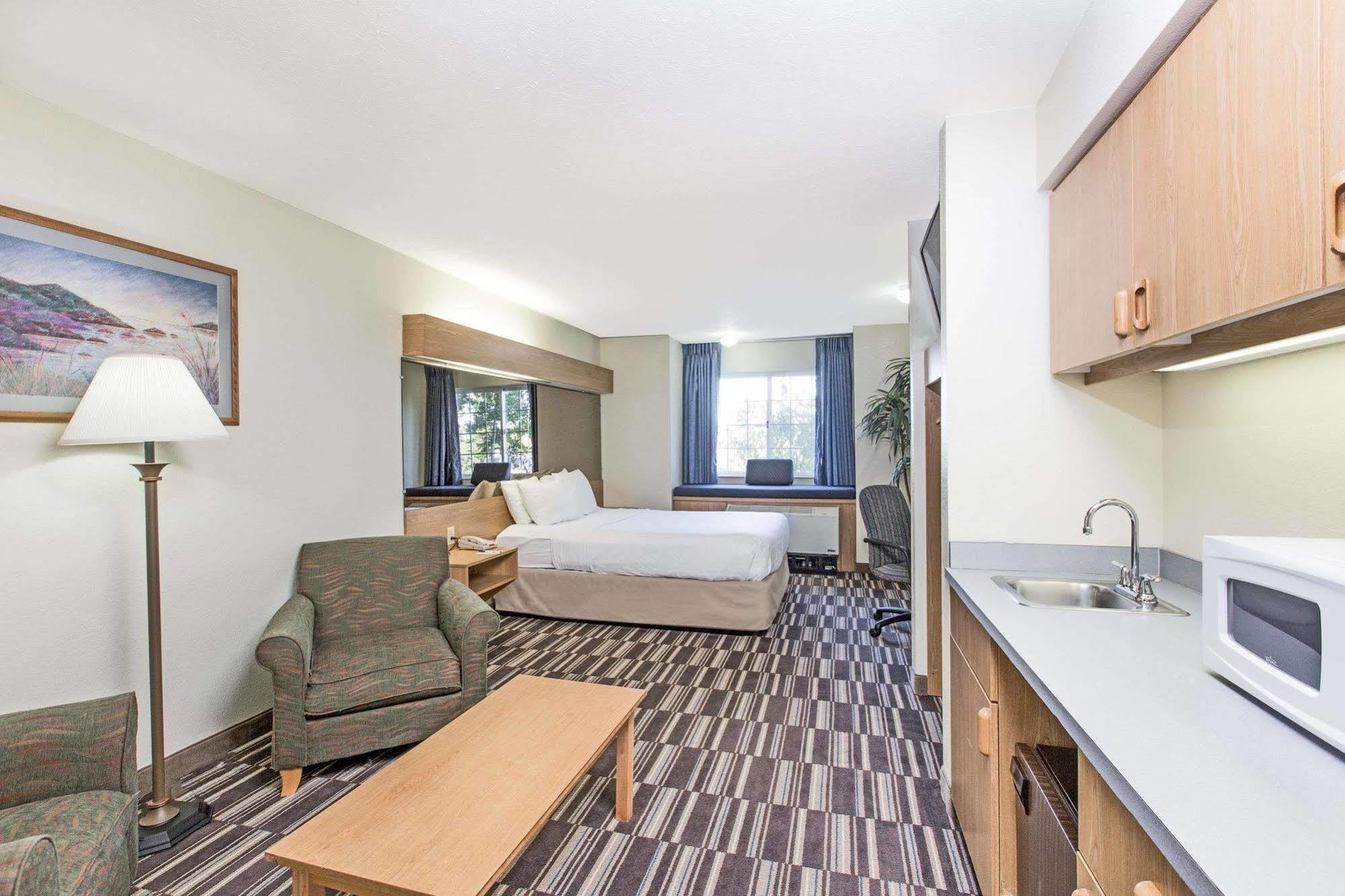 Baymont Inn & Suites By Wyndham Anchorage Airport Eksteriør bilde