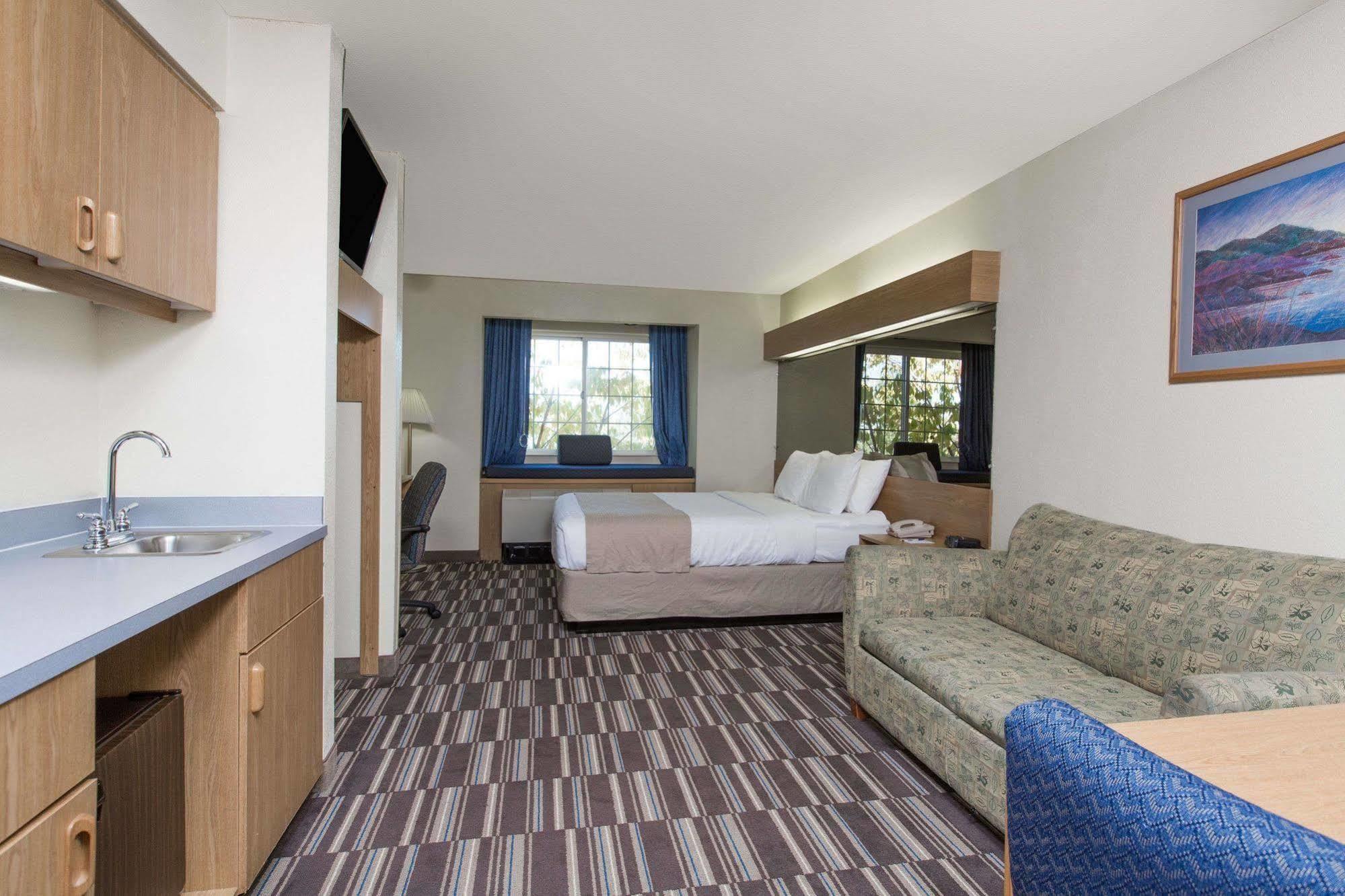 Baymont Inn & Suites By Wyndham Anchorage Airport Eksteriør bilde
